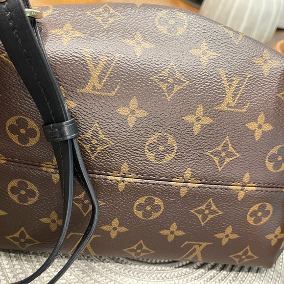 Louis Vuitton Montessori backpack - Picture 8 of 13